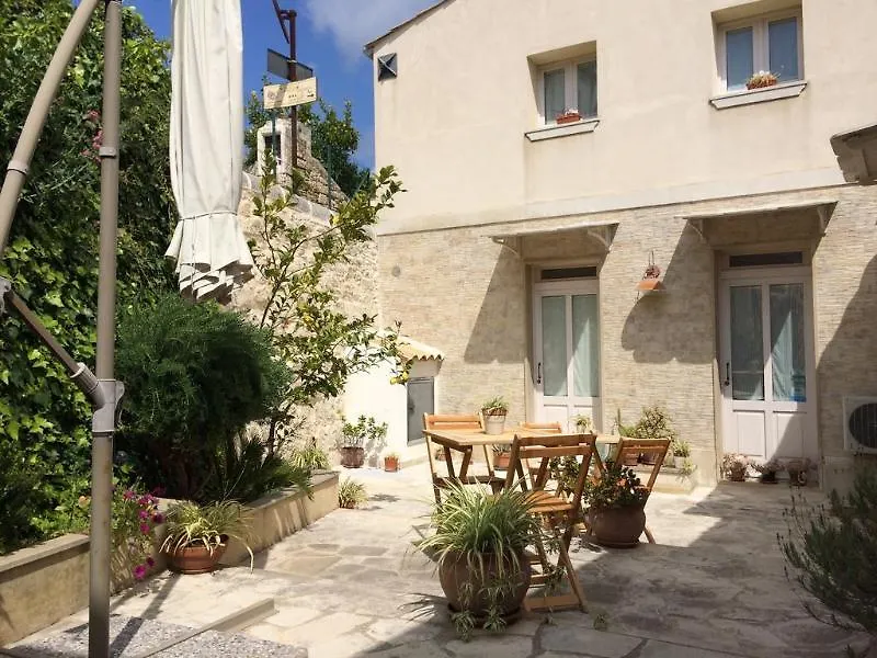 Chicchi Di Melograno Bed & Breakfast Modica